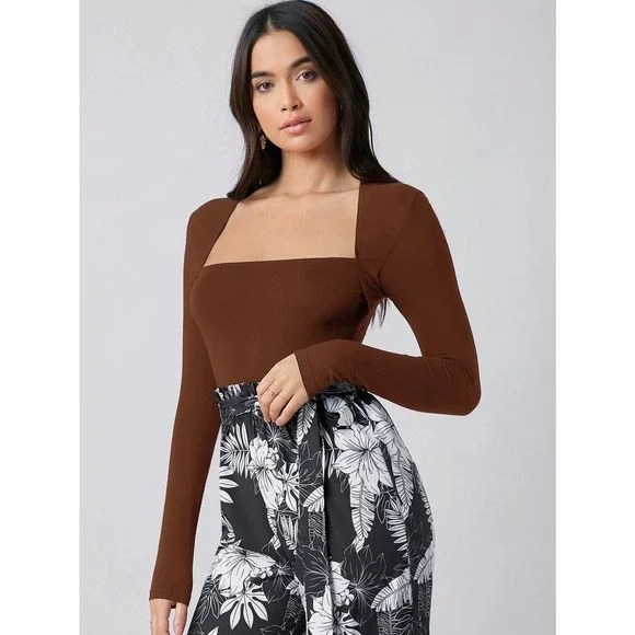 Square Neck long sleeve fitted Top black - Picture 4 of 11